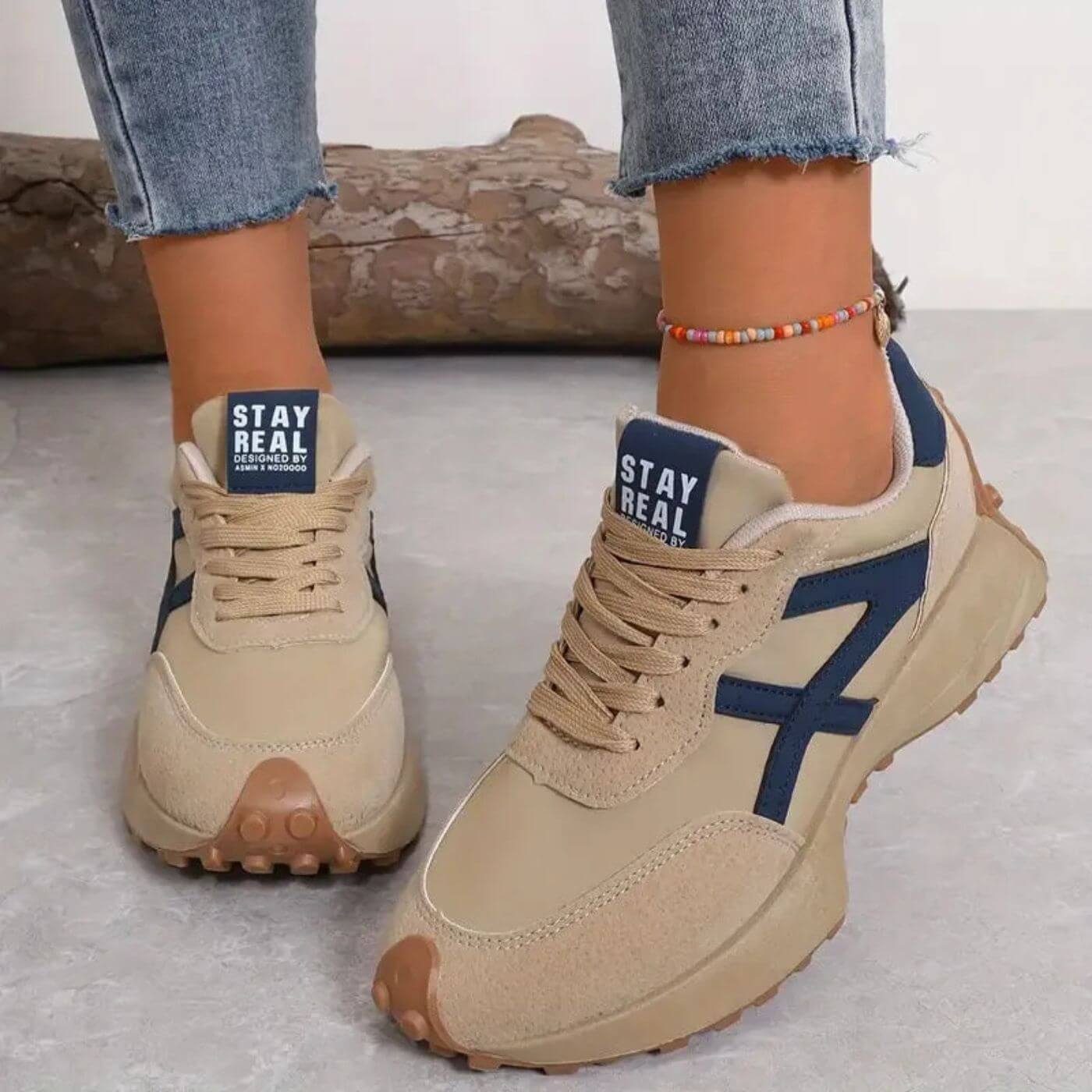 Annabeth - Damskie Sneakersy - Grubej Podeszwie z Kontrastowym Wzorem - Image 2