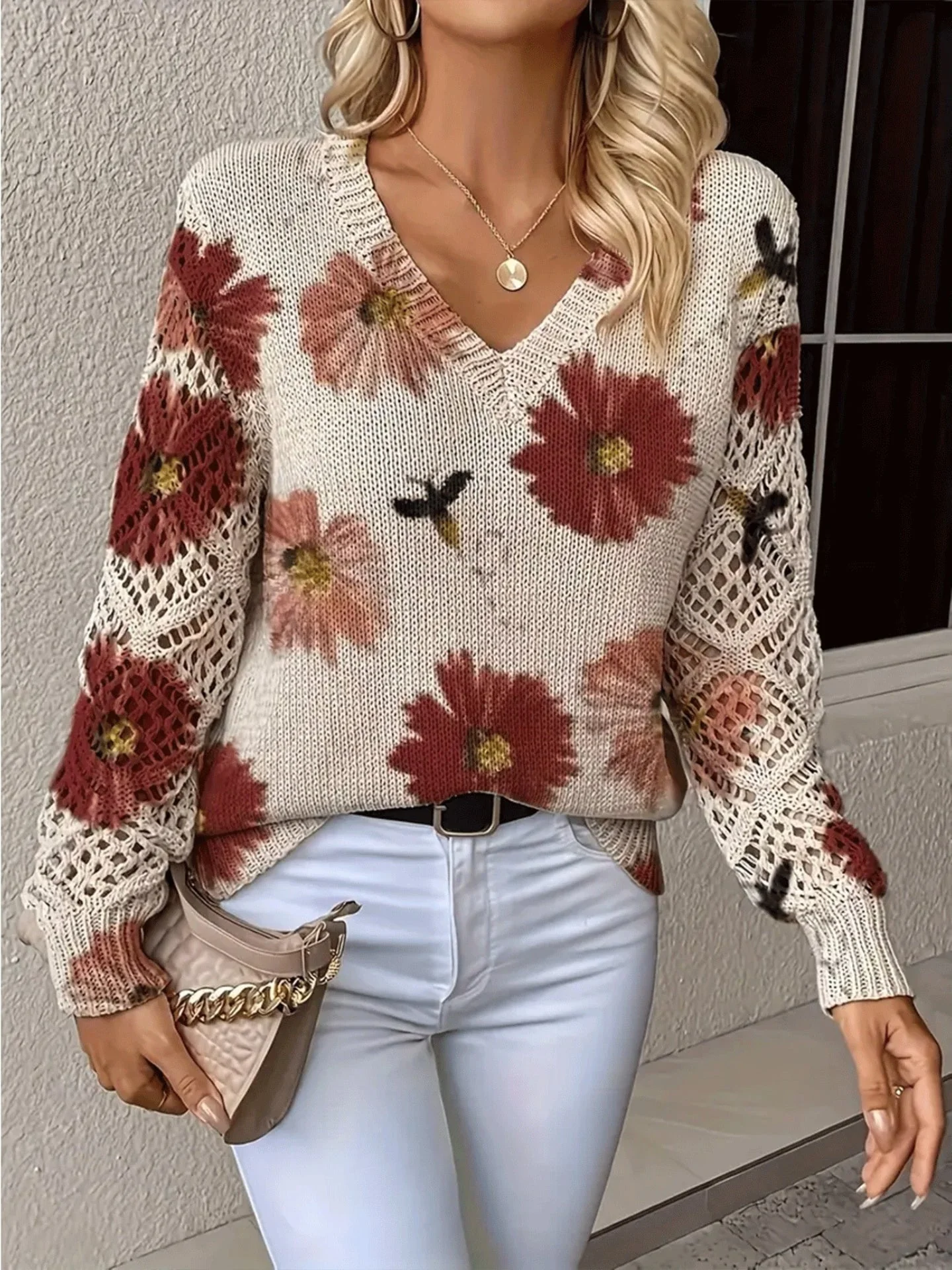 Berenice - Stylowy sweter z kwiatowym wzorem dla kobiet - Image 3