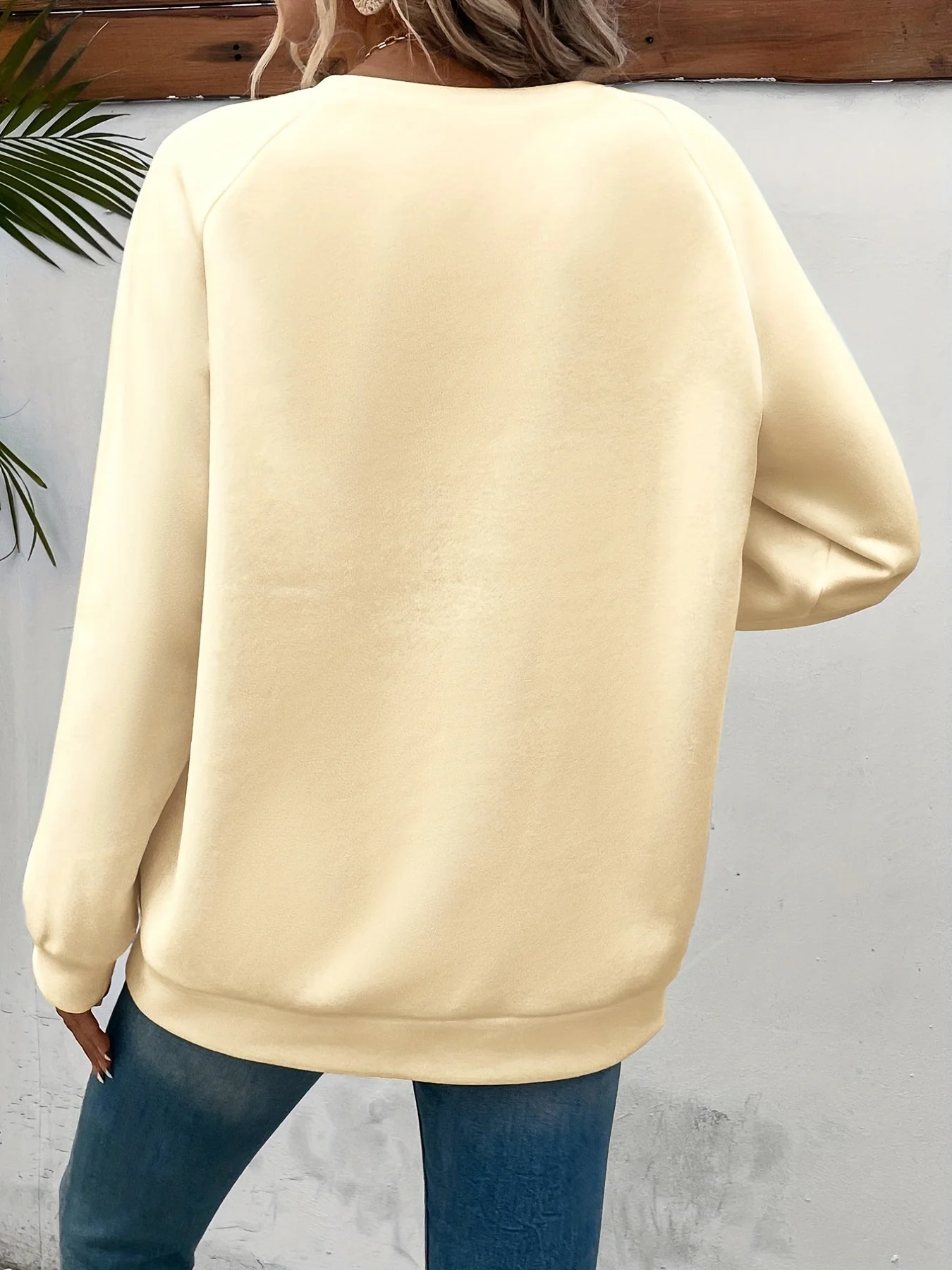 Darcy - Damska Sweter Codzienny | Motyw Serca - Image 6