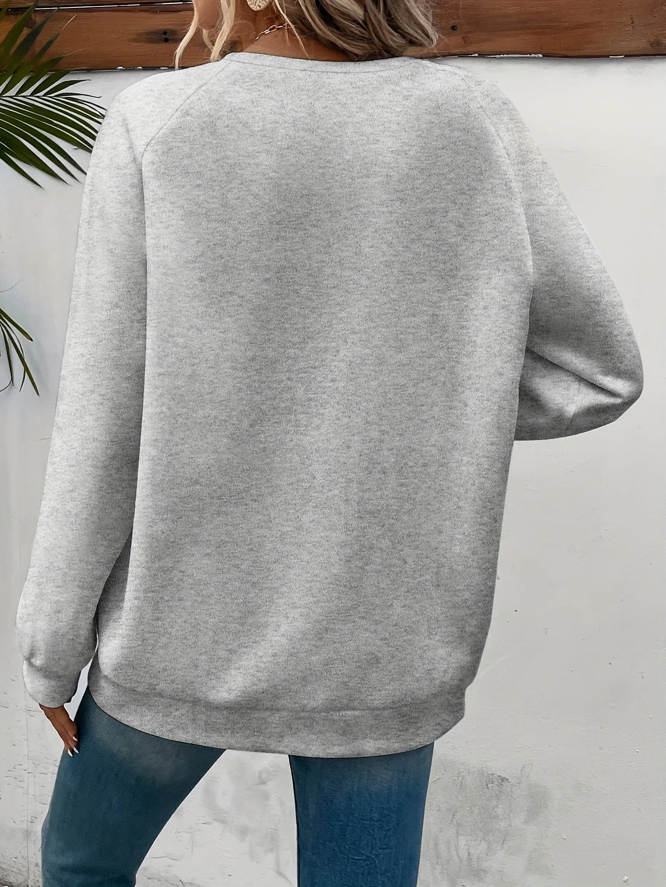 Darcy - Damska Sweter Codzienny | Motyw Serca - Image 9