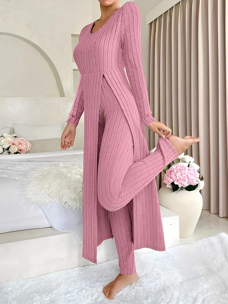 Elara - Stylowy komplet z delikatnie prążkowanym wzorem dla kobiet - Image 3