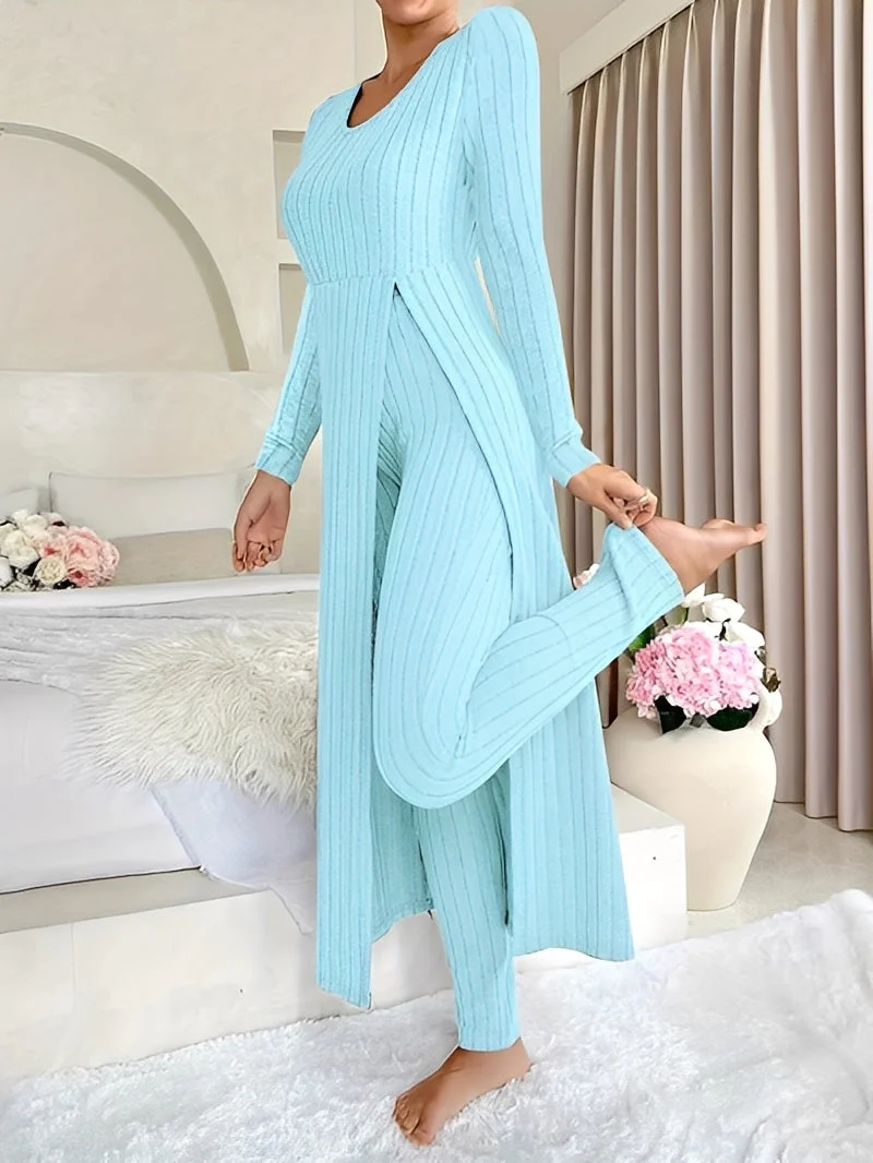 Elara - Stylowy komplet z delikatnie prążkowanym wzorem dla kobiet - Image 5