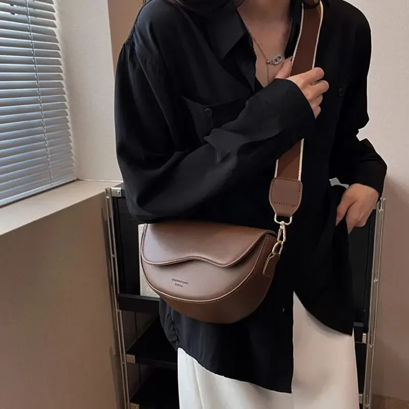 Ellie - Mała torba crossbody z szerokim paskiem - Image 2