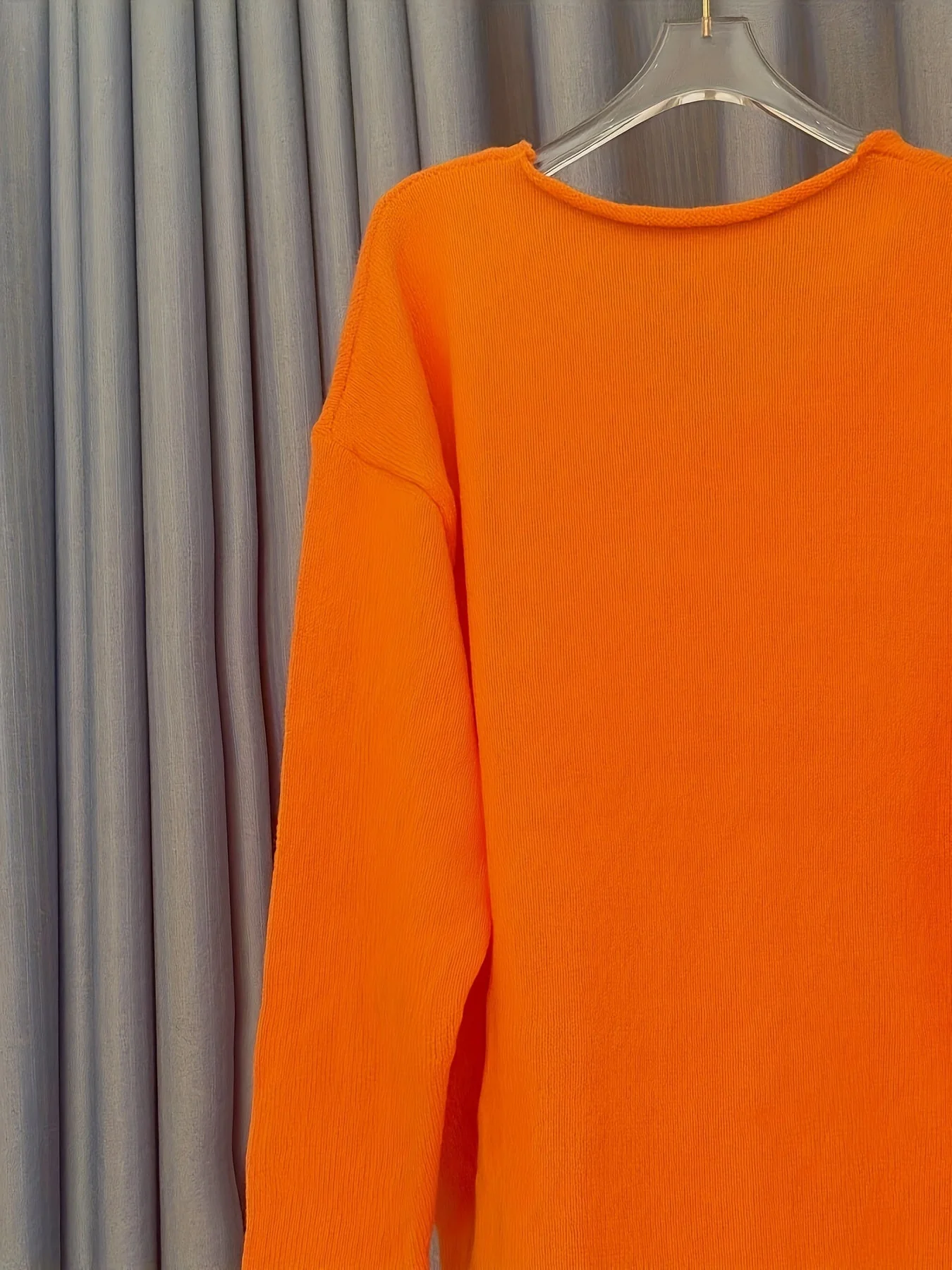 Esme - Casualowy damska sweter z grafiką - Image 5