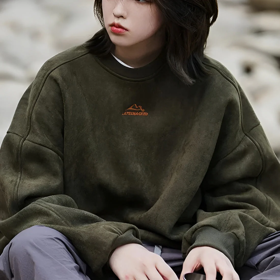 Fern - Oversize’owa bluza damska o outdoorowo-casualowym charakterze - Image 9
