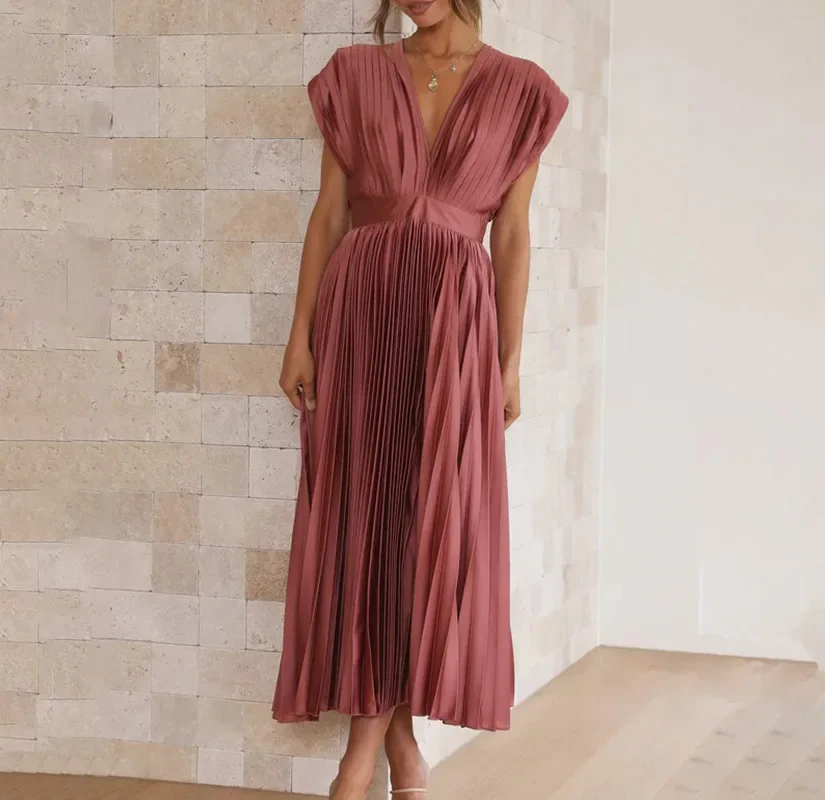Liora - Elegancka plisowana sukienka maxi z głębokim dekoltem - Image 8
