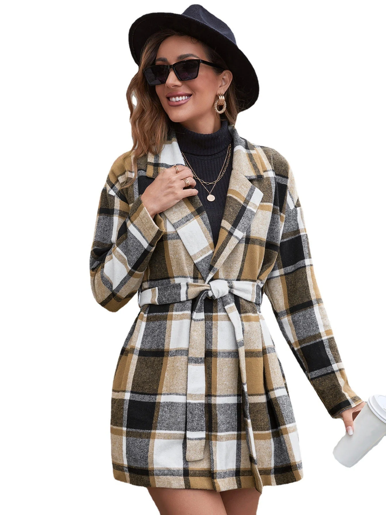 Mariah – Elegancka, modna damska kurtka w kratę z paskiem - Image 4