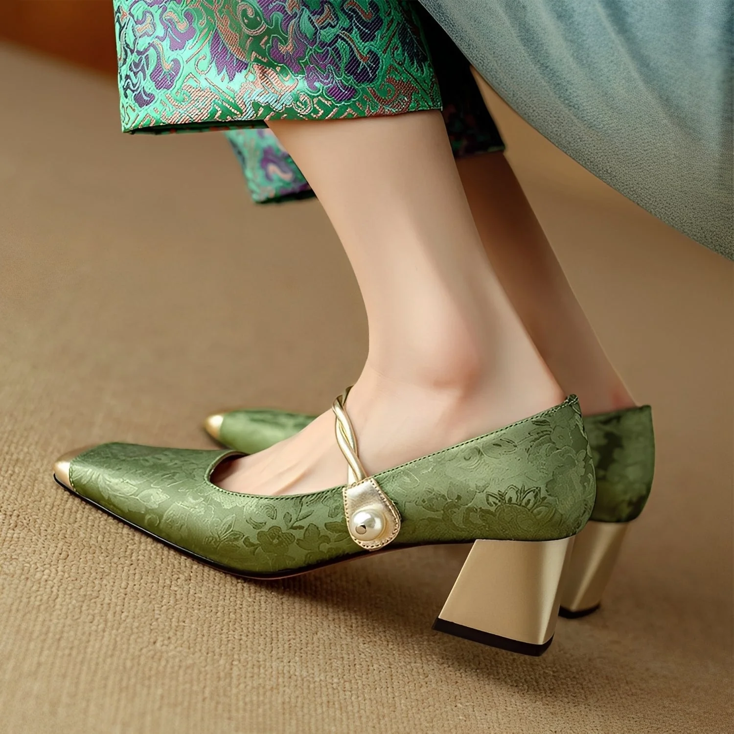 Ramona - Eleganckie stylowe damskie buty na obcasie słupkowym z tłoczeniem - Image 2