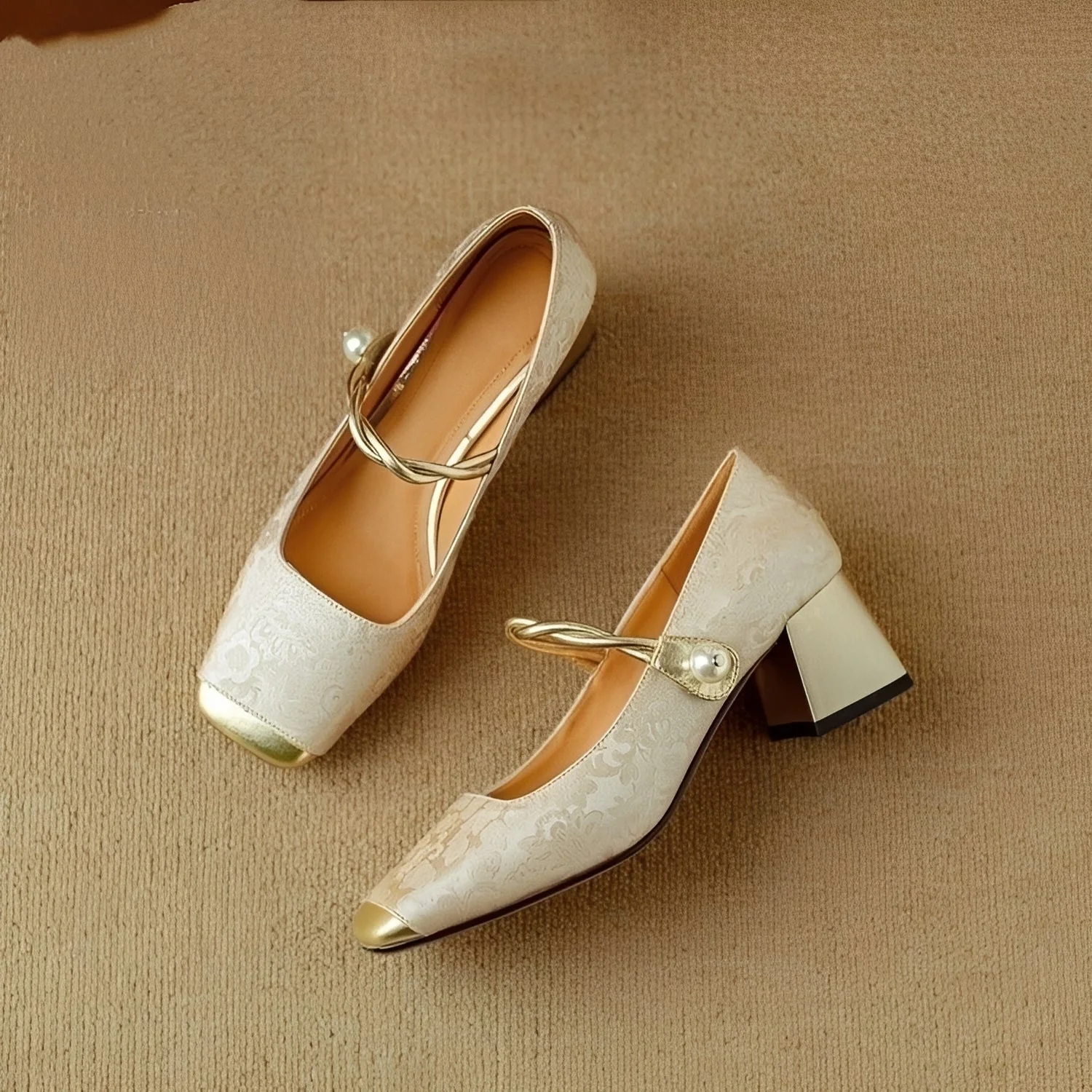 Ramona - Eleganckie stylowe damskie buty na obcasie słupkowym z tłoczeniem - Image 4