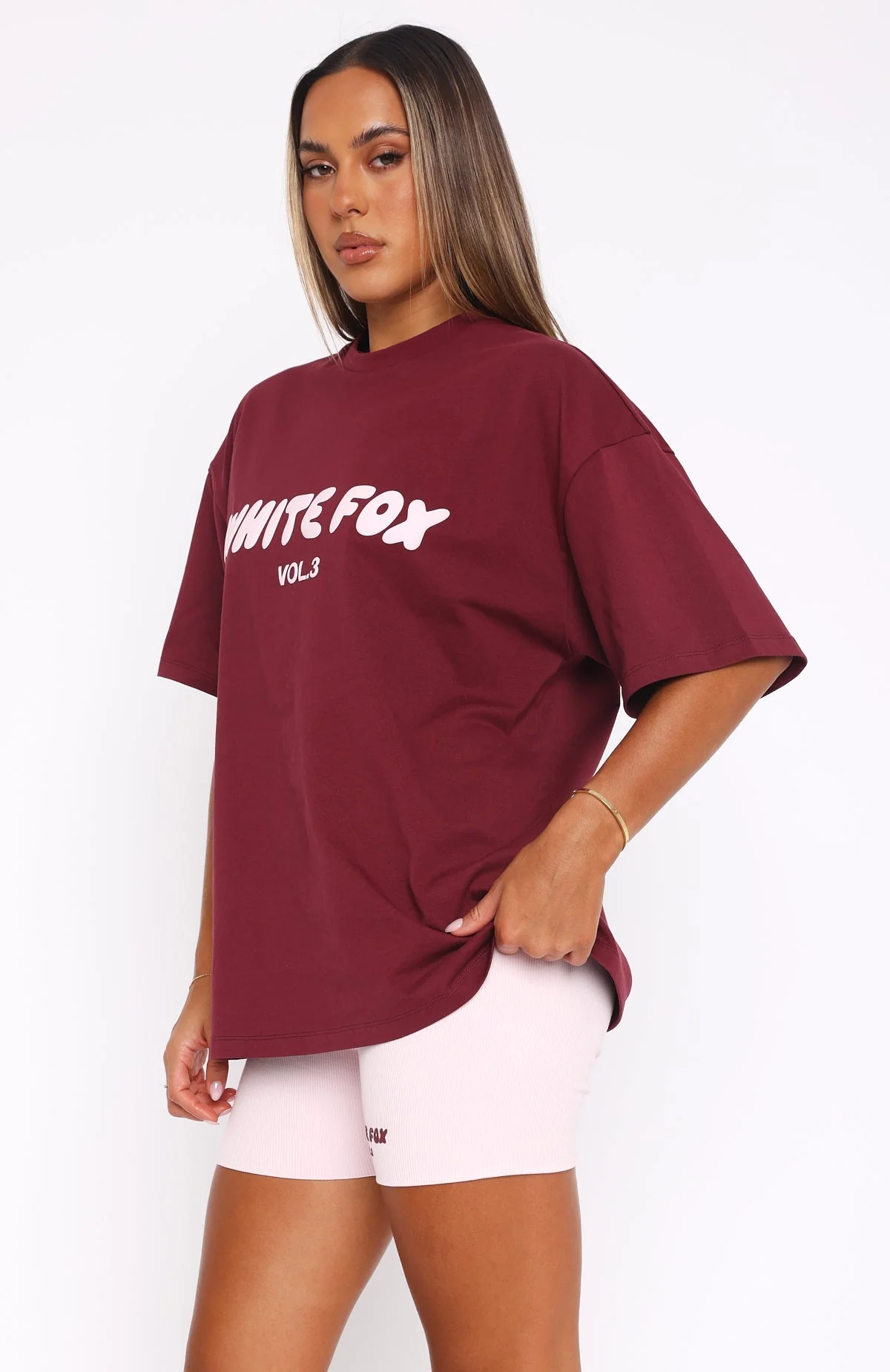Rosalie | Damski t-shirt oversize czerwony velvet wygodny streetwear - Image 3