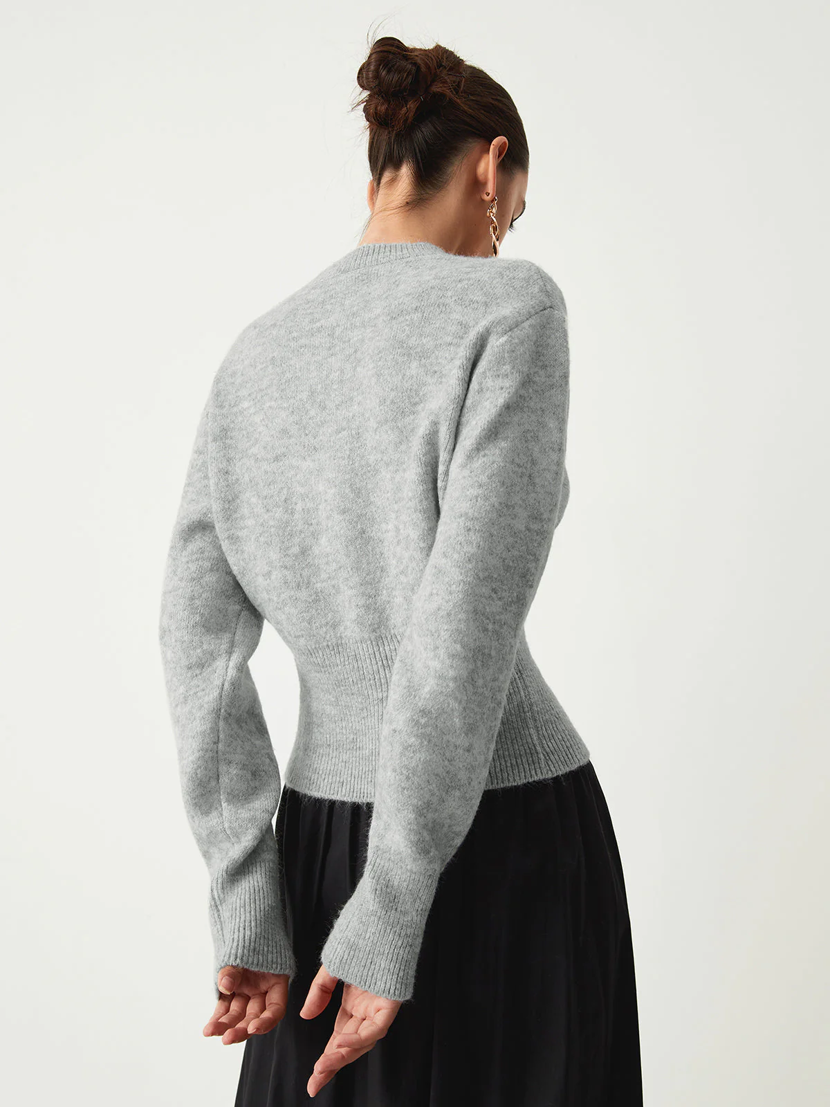 Sandi - Damski Sweter z Okrągłym Dekoltem z Asymetrycznym Dołem i Zamkiem - Image 6