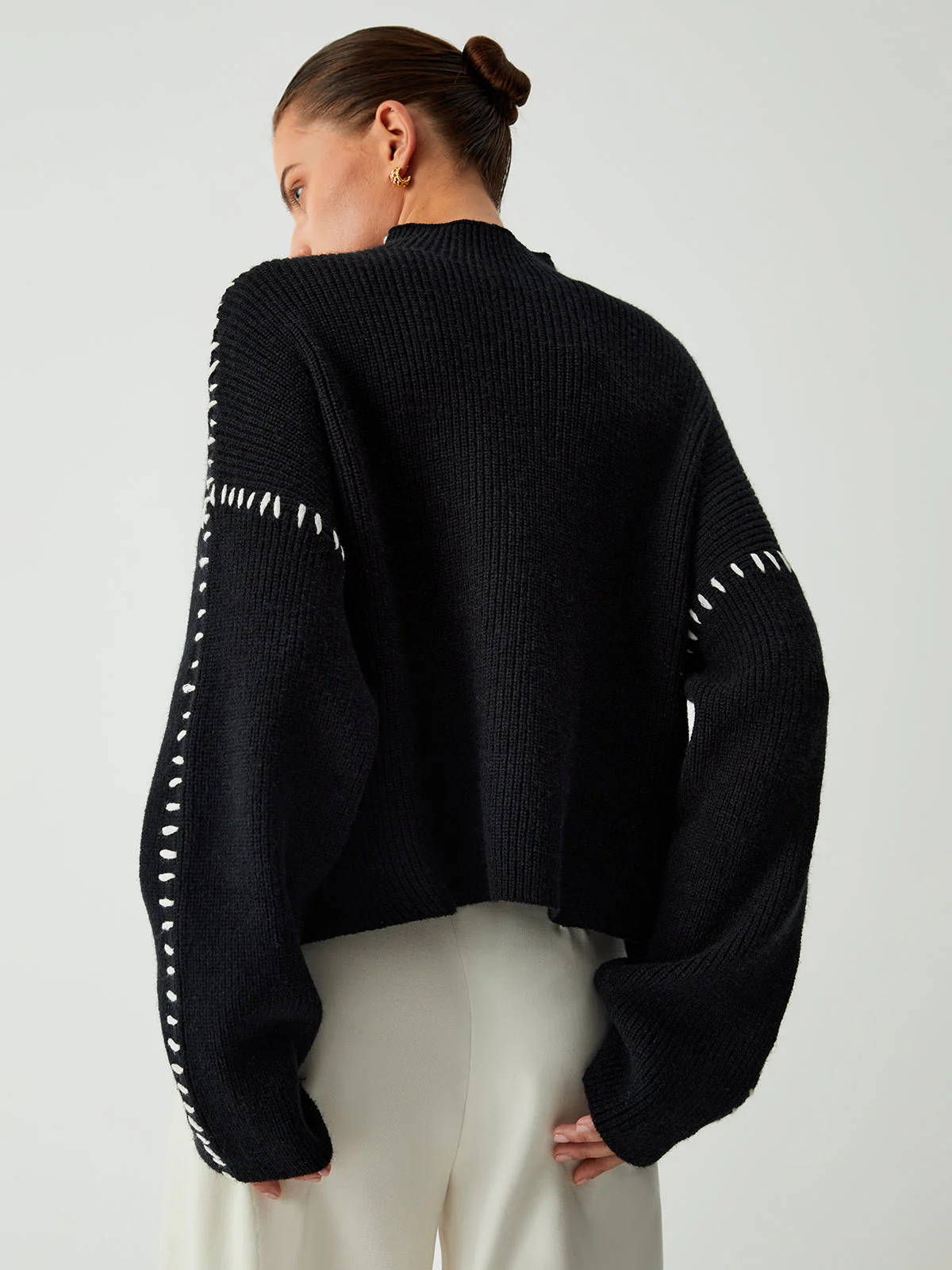 Viola – Duży sweter z wysokim kołnierzem - Image 4